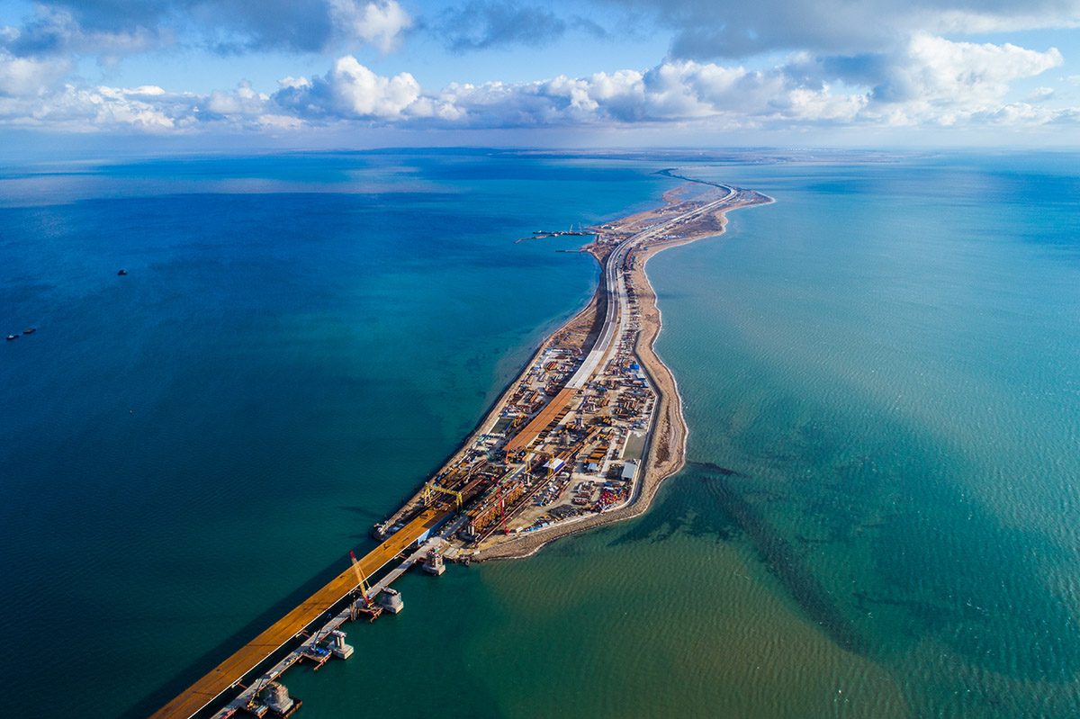 KRIM-BRÜCKE von Osten – Крымский мост